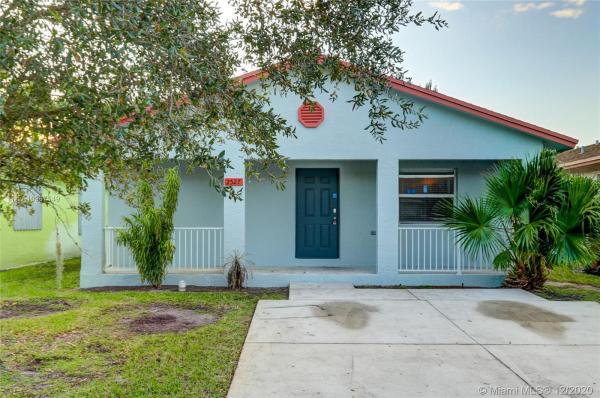 Rock Island Oaks, 2527 NW 23rd Ave, Fort Lauderdale, Florida 33311, image 2