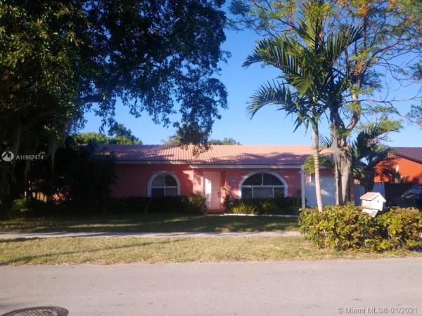 Peacock Place, 9973 SW 154th St, Palmetto Estates, Florida 33157, image 2