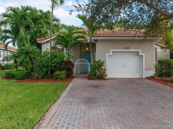 Regency Homes At Fairway Isles, 2590 E Aragon Blvd #1, Sunrise, Florida 33313, image 2
