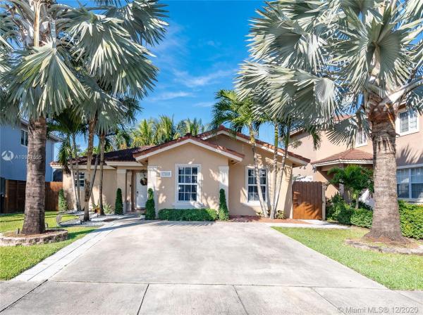 Abel Homes At Cambridge Estates, 27984 SW 136th Pl, Three Lakes, Florida 33032, image 2