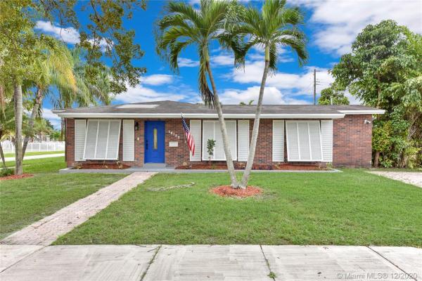 Fairway Park, 16132 SW 103rd Ct, Palmetto Estates, Florida 33157, image 2