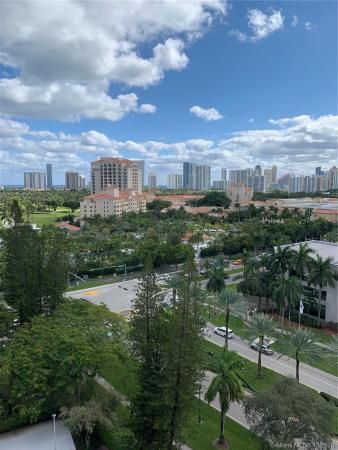 Bonavida, 20100 W Country Club Dr #1409, Aventura, Florida 33180, image 2