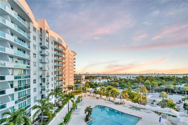 360, 7900 Harbor Island Dr #1015, North Bay Village, Florida 33141, image 1