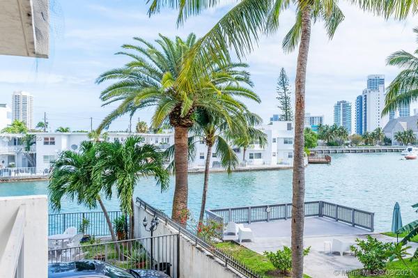 Nautico Bay Club, 6937 Bay Dr #208, Miami Beach, Florida 33141, image 2