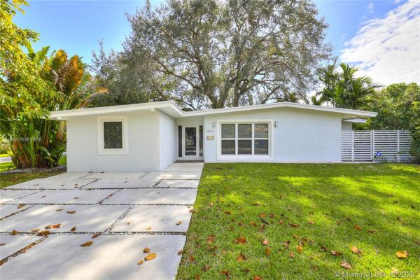 Coral Villas, 6500 SW 26th St, Coral Terrace, Florida 33155, image 2