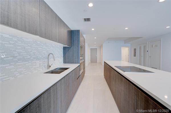 Le Jardin House, 1150 NE NE 102 #404, Bay Harbor Islands, Florida 33154, image 2