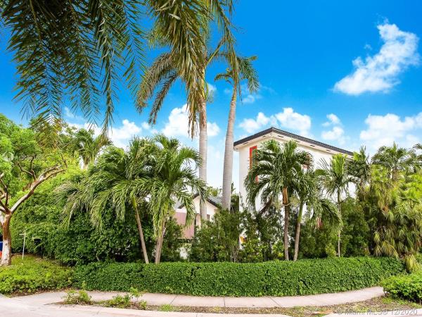 Biscayne Key Estates, 691 Ridgewood Rd, Key Biscayne, Florida 33149, image 2