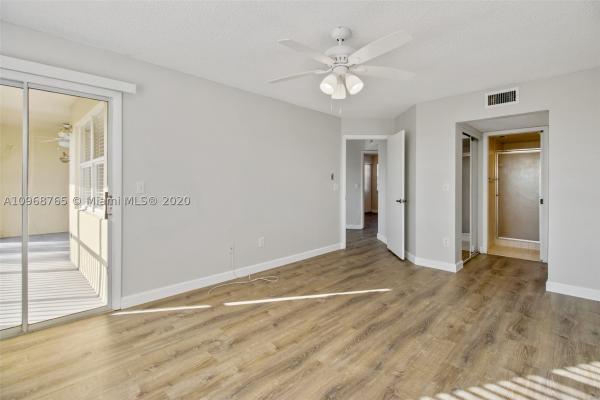 Centergate, 2248 SE 27th Dr #205-D, Homestead, Florida 33035, image 3