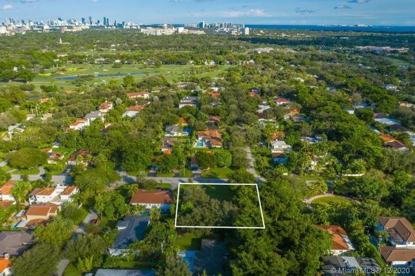 Coral Gables Country Club, 4590 Alhambra Cir, Coral Gables, Florida 33146, image 2