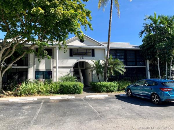 Carmel At The California Club, 931 NE 199th St #203-22, Ives Estates, Florida 33179, image 2