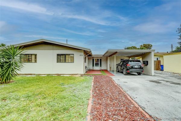 West Gate Estates, 4511 W Oakland Park Blvd, Lauderdale Lakes, Florida 33313, image 2
