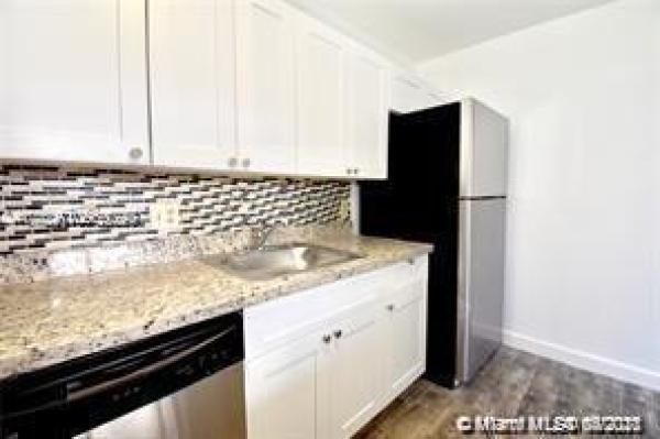 Live Oak Of Pine Island Ridge, 9441 Live Oak Pl #203, Davie, Florida 33324, image 2