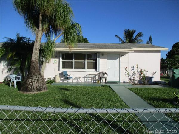 Pinewood Manor, 27903 SW 131st Ave, Three Lakes, Florida 33032, image 2