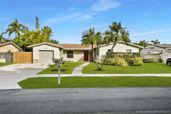 Devon Aire Estates, 12281 SW 104th Ter, The Crossings, Florida 33186, image 2