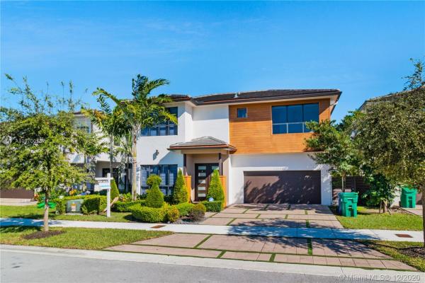 Serenity By Lennar, 13659 SW 159th Ave, Country Walk, Florida 33196, image 2