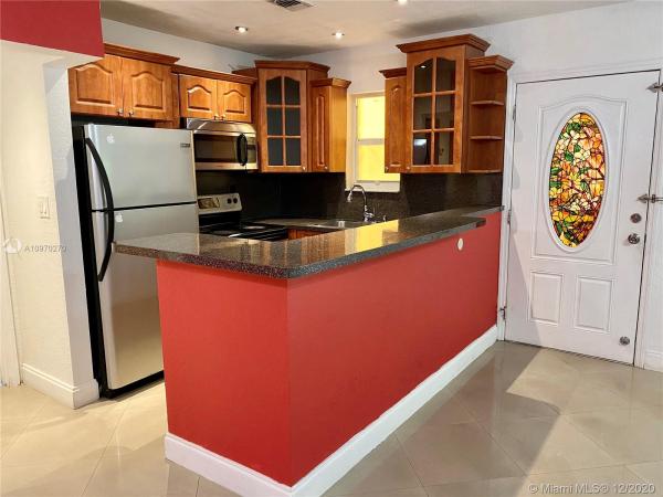 Villa Biscaya Jardines, 4050 NW 135th St #23-1, Opa-Locka, Florida 33054, image 2