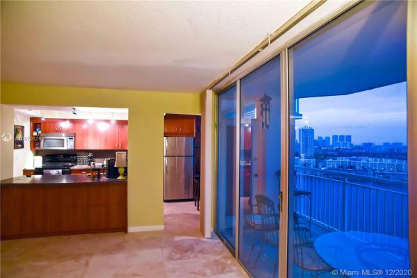 Del Prado North Towers, 18061 Biscayne Blvd #1801-2, Aventura, Florida 33160, image 2