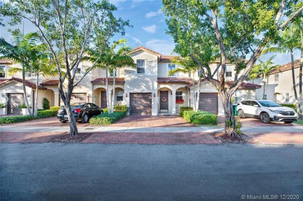 Ives Dairy Townhomes, 1035 NE 208th St, Ives Estates, Florida 33179, image 2