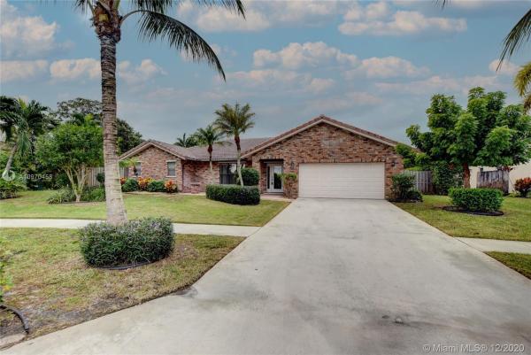 Estates Boca Lyons, 22385 Ensenada Way, Boca Raton, Florida 33433, image 2