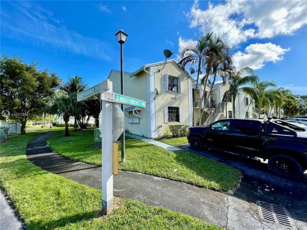Lakeshore, 1211 S Independence Dr #1211L, Homestead, Florida 33034, image 2