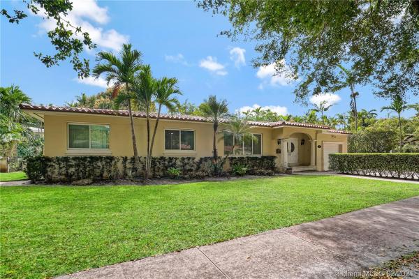 Coral Gables Country Club, 424 Camilo Ave, Coral Gables, Florida 33134, image 2