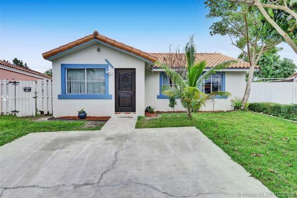 Oak Ridge Villas, 20881 SW 119th Pl, South Miami Heights, Florida 33177, image 2