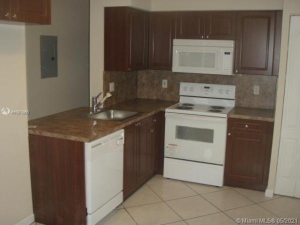 Sierra Ridge, 830 NE 212th Ter #8, Ives Estates, Florida 33179, image 2