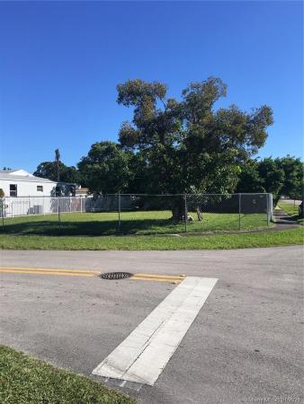 Buena Vista Center, 4301 NW 11th Ct, Miami, Florida 33127, image 2