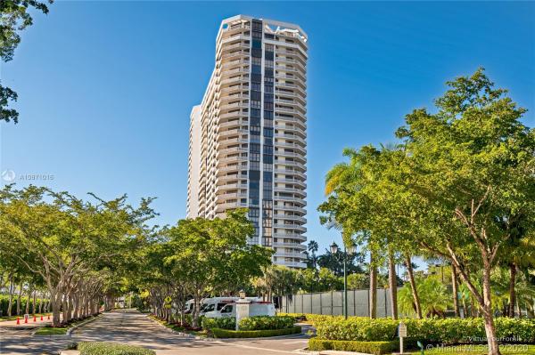 2000 Island Boulevard, Aventura, Florida 33160, image 2
