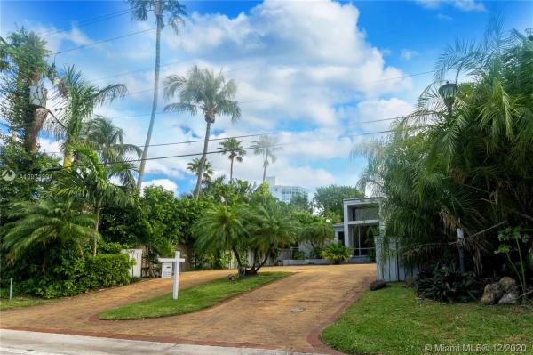 Beach View, 5699 Pine Tree Dr, Miami Beach, Florida 33140, image 2