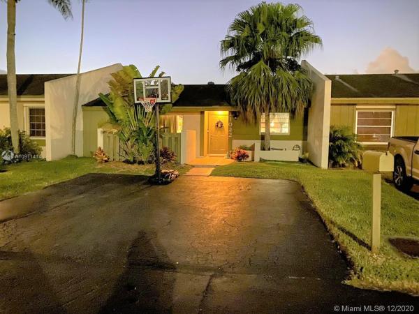 Devon Aire Villas, 11022 SW 124th Ct #11022, The Crossings, Florida 33186, image 2