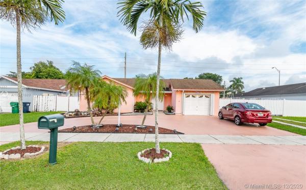 Richmond West No HOA, 14231 SW 152nd Ter, Richmond West, Florida 33177, image 2