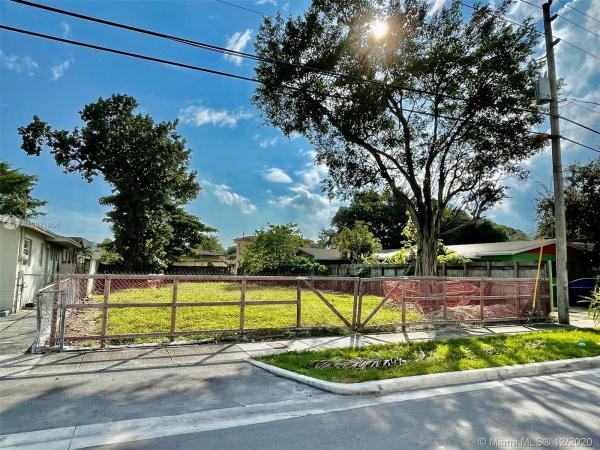 Carolina Heights, 2800 SW 5th St, Miami, Florida 33135, image 2