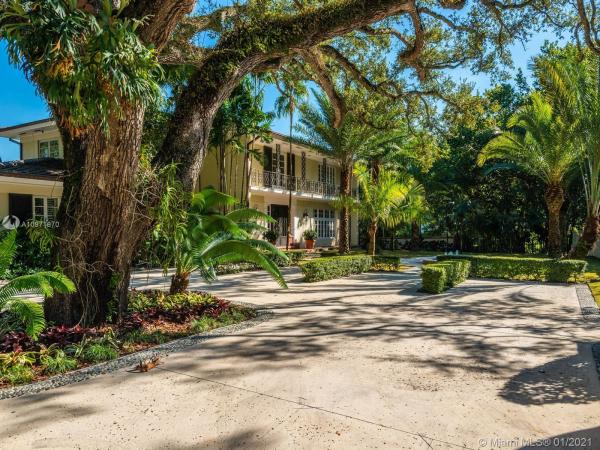 Coral Gables Country Club, 3441 Alhambra Cir, Coral Gables, Florida 33134, image 2