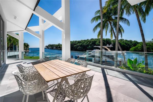 Sunrise Harbour, 6946 Sunrise Ct, Coral Gables, Florida 33133, image 1