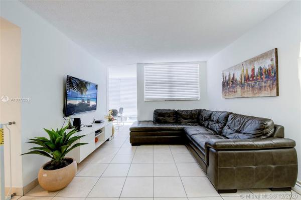 Versailles Gardens, 9410 W Flagler St #307, Fountainebleau, Florida 33174, image 1