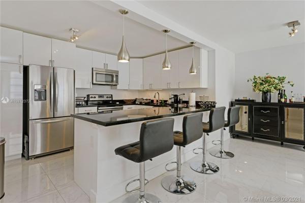 Commodore Plaza Century, 2780 NE 183rd St #1104, Aventura, Florida 33160, image 1