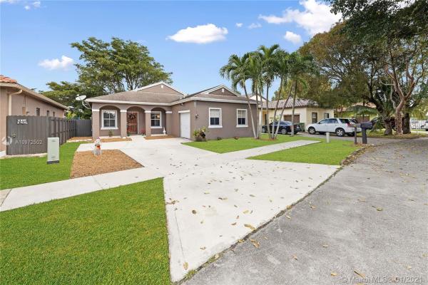 83 NW 4th Pl, Homestead, Florida 33030, image 2
