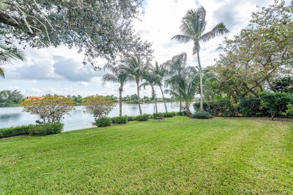 Country Club Of Miami Estates, 19521 W Saint Andrews Dr, Country Club, Florida 33015, image 2