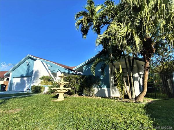 Shores Lindgren, 13001 SW 119th St, The Crossings, Florida 33186, image 2