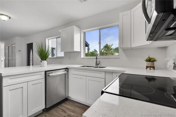 Oak Park, 20830 SW 122nd Pl, South Miami Heights, Florida 33177, image 2
