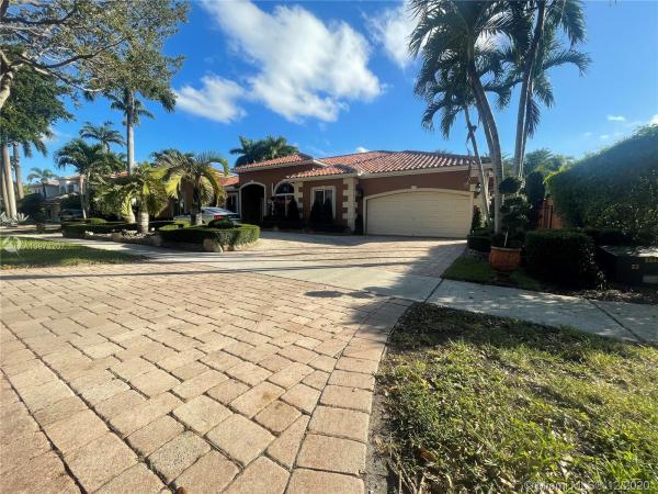 Royal Palm North, 8340 NW 157th Ter, Miami Lakes, Florida 33016, image 1