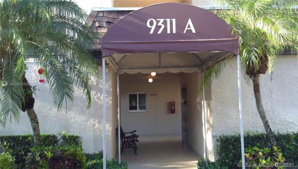 Pine Island Ridge, 9311 Orange Grove Dr #202, Davie, Florida 33324, image 2