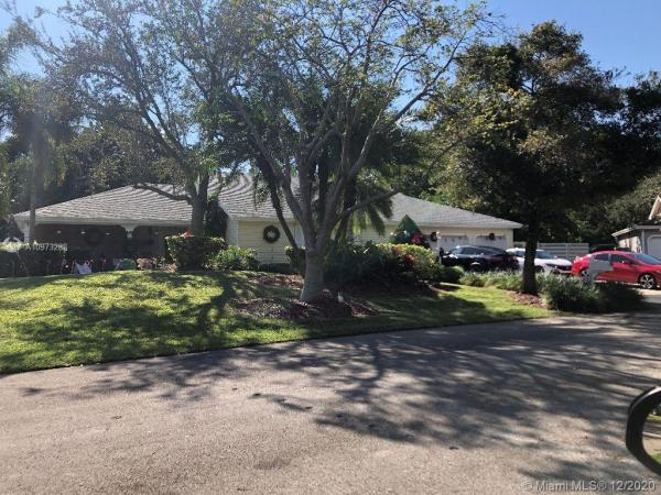 Robin's Run West, 15046 SW 148th St, Country Walk, Florida 33196, image 2