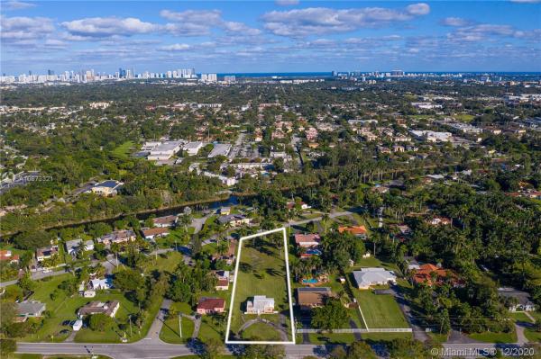 Biscayne Gardens, 14225 N Miami Ave, Golden Glades, Florida 33168, image 1