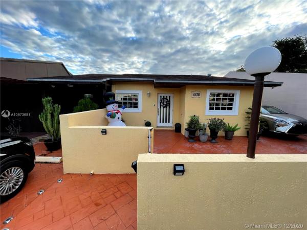 Lakes Of Acadia, 5578 NW 194th Ln #212, Miami Gardens, Florida 33055, image 2