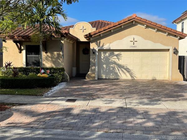 Venetian Parc, 15585 SW 176th Ter, Richmond West, Florida 33187, image 2