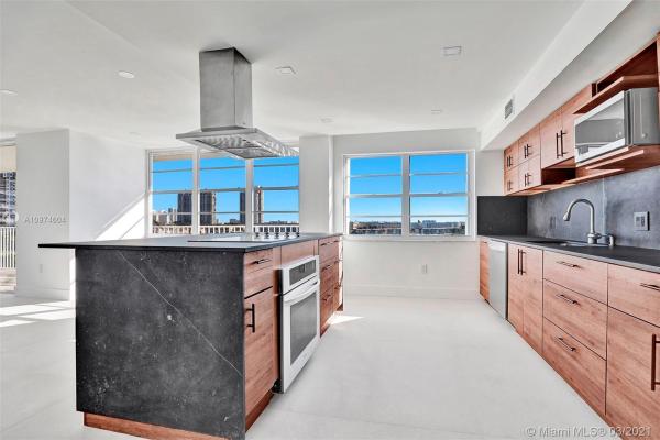 Admirals Port West, 2801 NE 183rd St #616W, Aventura, Florida 33160, image 2