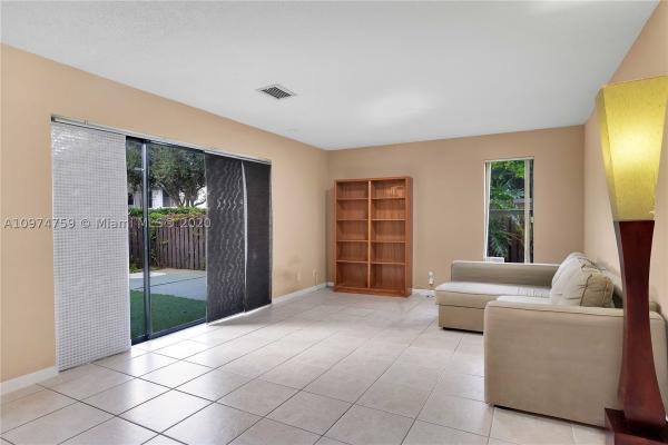 Karanda Village 1, 3651 Cocoplum Cir #34126, Coconut Creek, Florida 33063, image 1