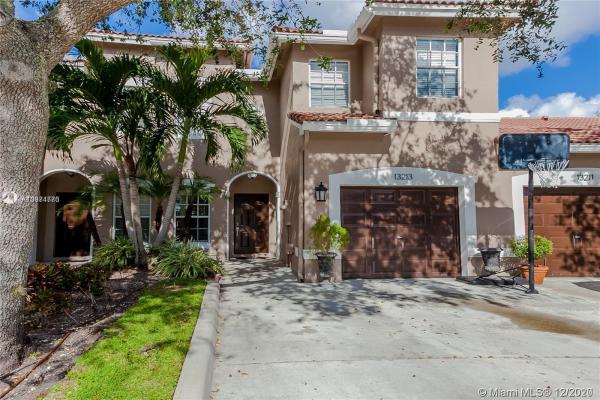 Plantation Trace, 13213 NW 7th Pl, Plantation, Florida 33325, image 2